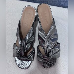 💜Metallic Silver Knot Slide Mules